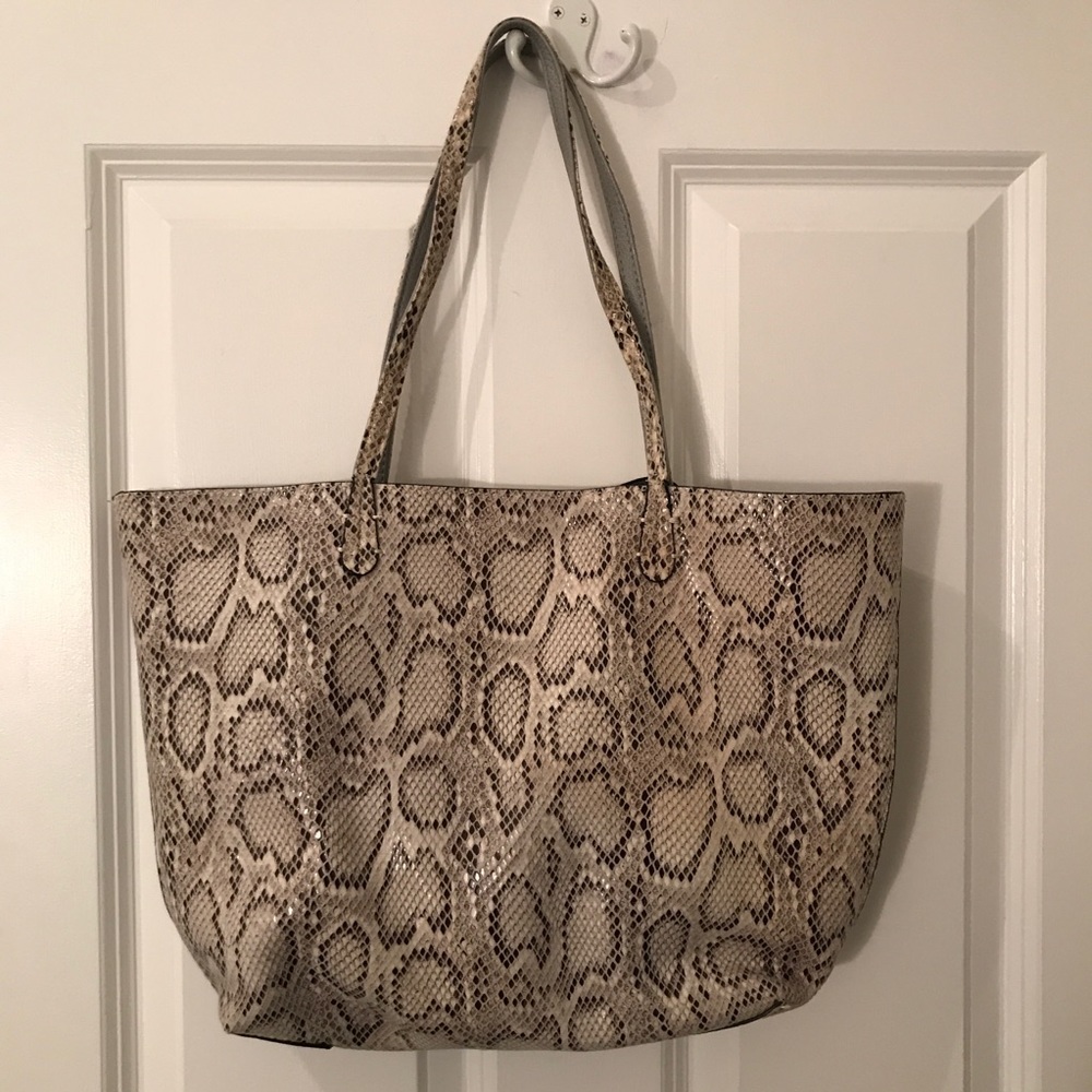 Double sided tote bag plus side mini bag